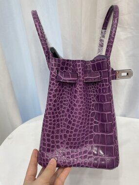 Sophisticated 9.8" Leather Handbag